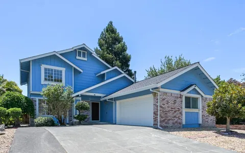 $875,000 | 2126 St Augustine Circle, Petaluma, CA 94954