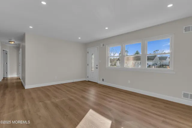 $2,550 | 64 Georgetown Boulevard, Barnegat, NJ 08005