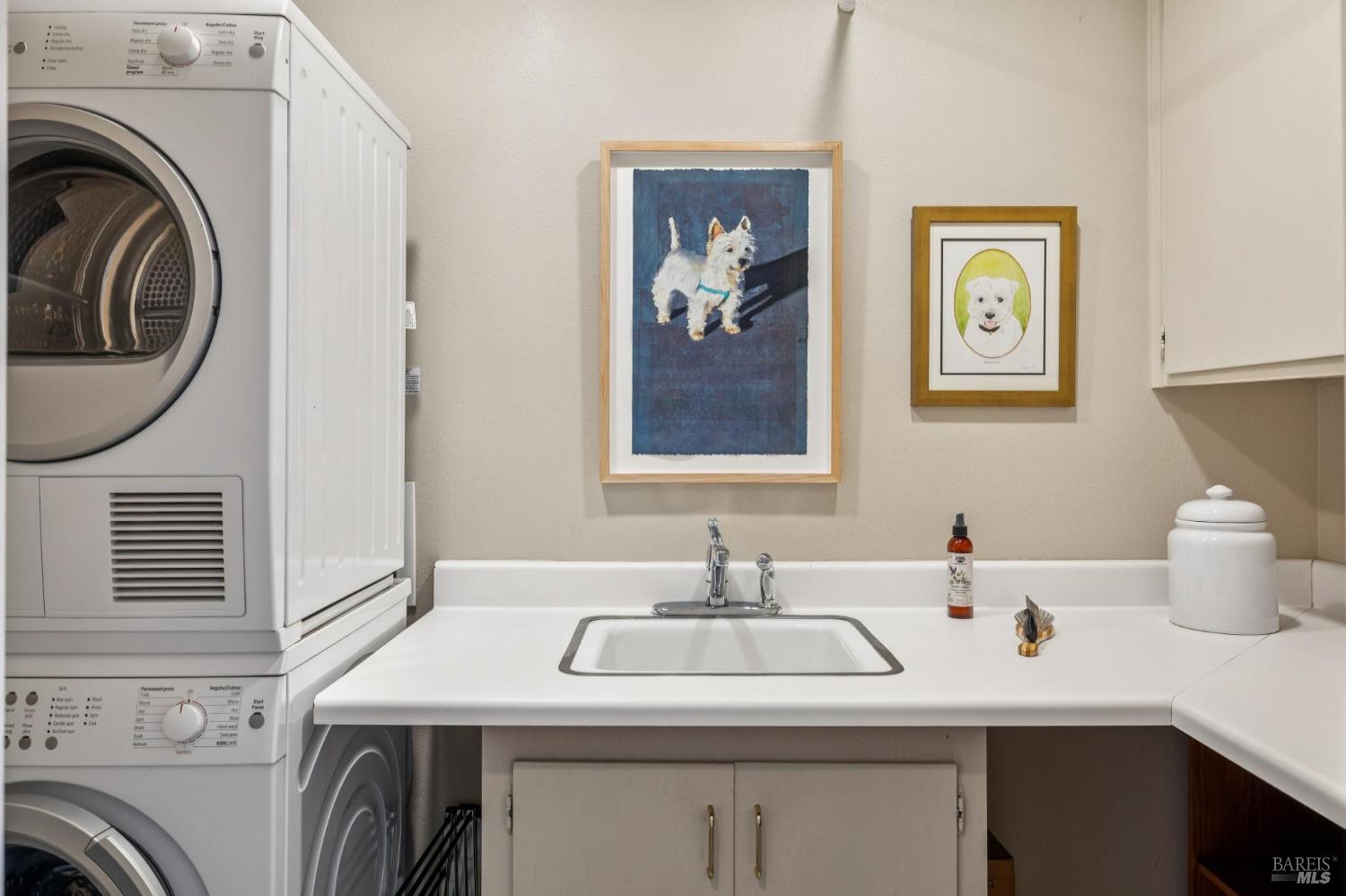 24 Mooring Road San Rafael, CA 94901 - Photo 41 of 71 Dedicated laundry room.