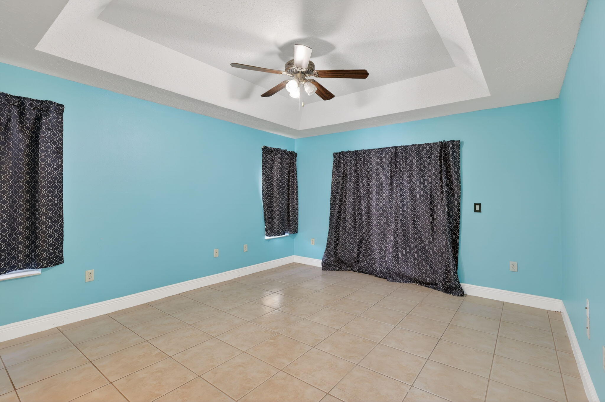 3282 Southeast W Snow Road Port St. Lucie, FL 34984 - Photo 35 of 52 Primary Bedroom