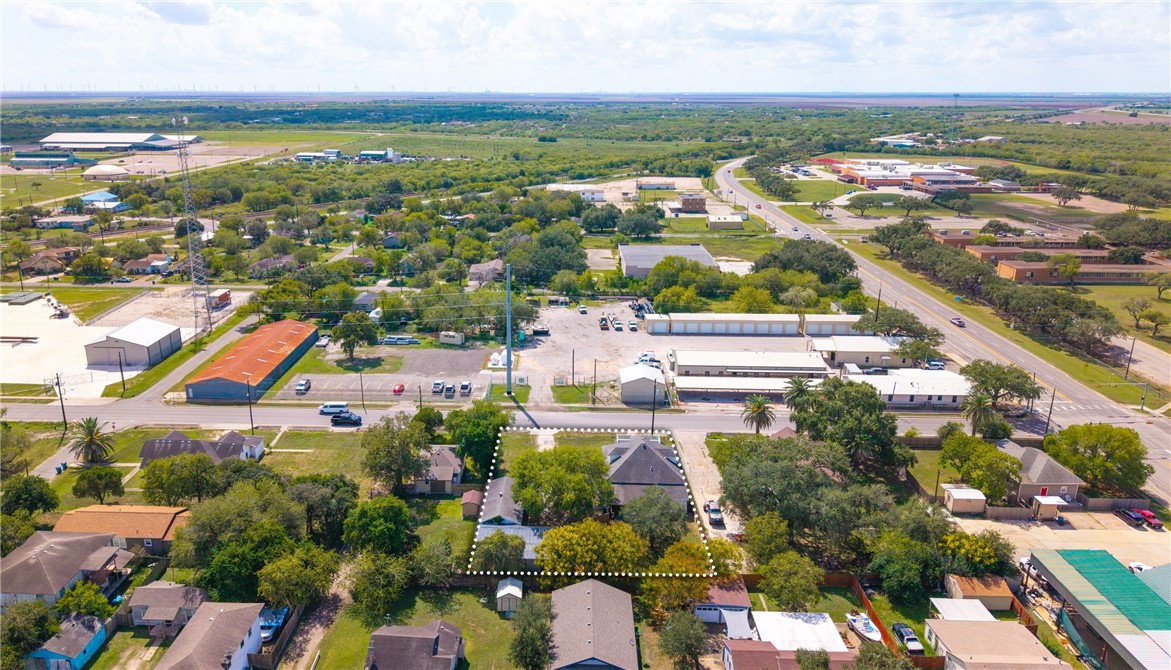 514 West 4th Street Sinton, TX 78387 - Photo 31 of 32 an aerial view of residential building and lake