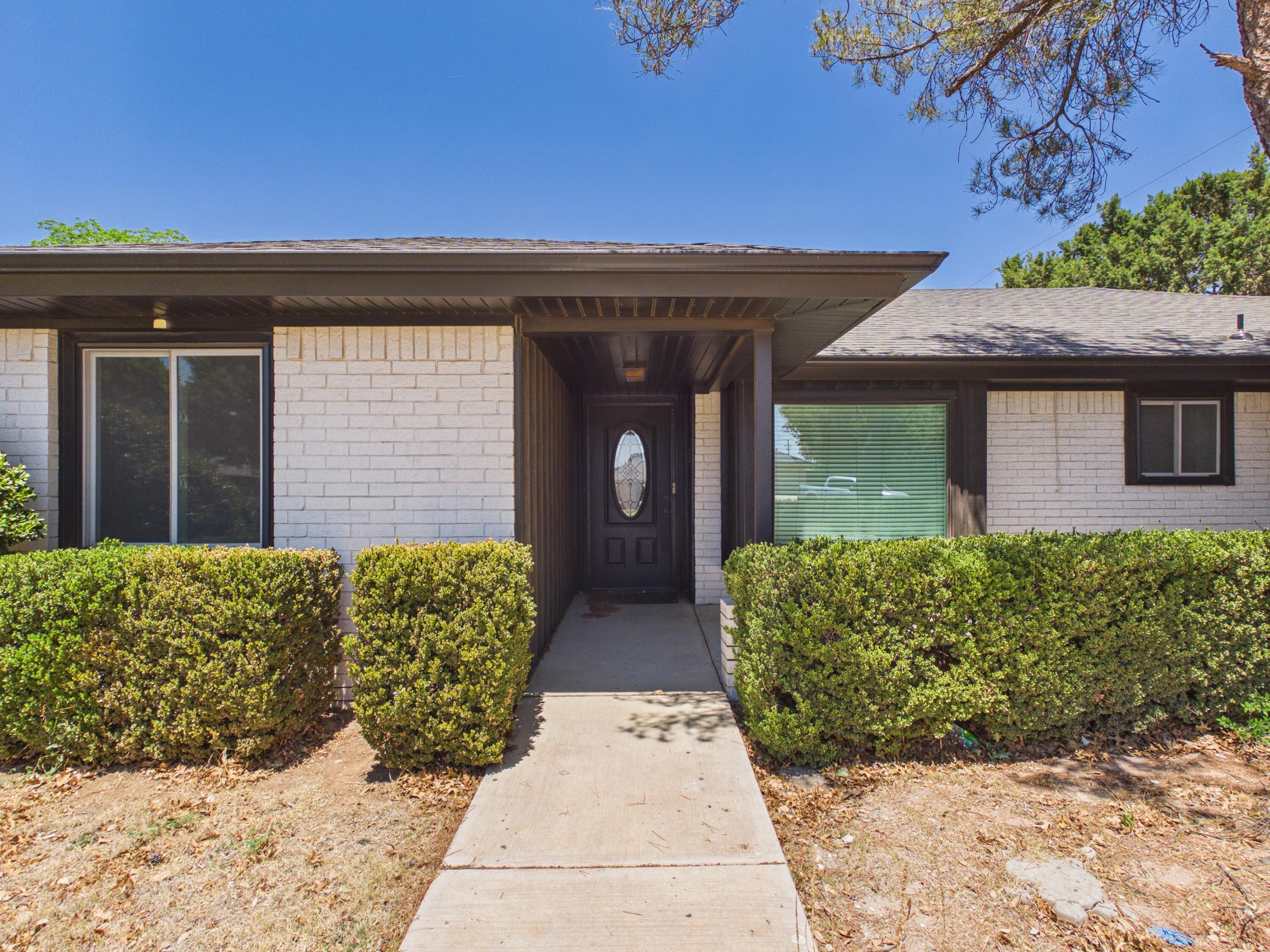 4402 78th Street Lubbock, TX 79424 - Photo 4 of 37 CAM06369G6-PR0020-STILL005