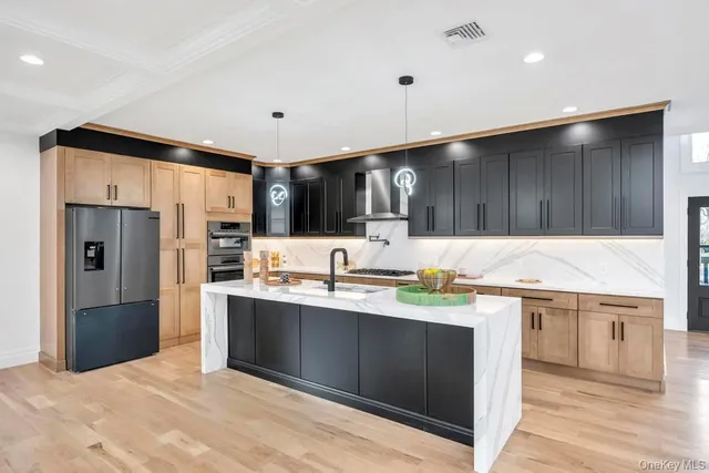 $1,898,888 | 61 Stephen Drive, Plainview, NY 11803