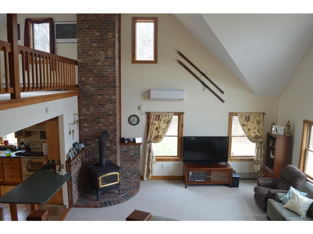 966 Creed Hill Road Pittsford, VT 05763 - Photo 2 of 27