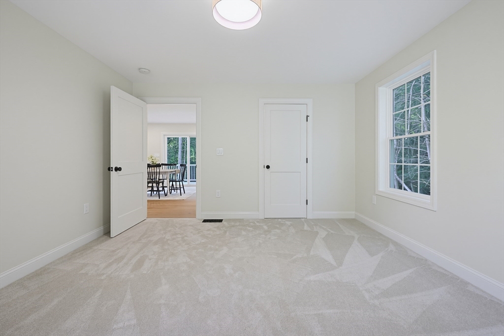 27 Woodside Road Spencer, MA 01562 - Photo 29 of 42