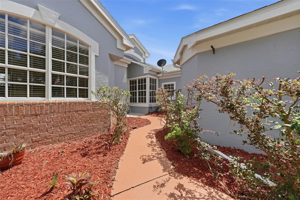 6144 Topsail Road Lady Lake, FL 32159 - Photo 2 of 46 Gallery Image 2