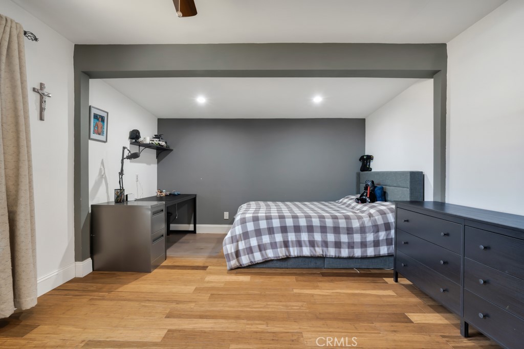 1059 Rambling Road Simi Valley, CA 93065 - Photo 17 of 50 bedroom 2