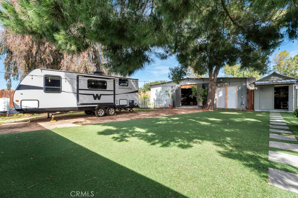 1059 Rambling Road Simi Valley, CA 93065 - Photo 25 of 50