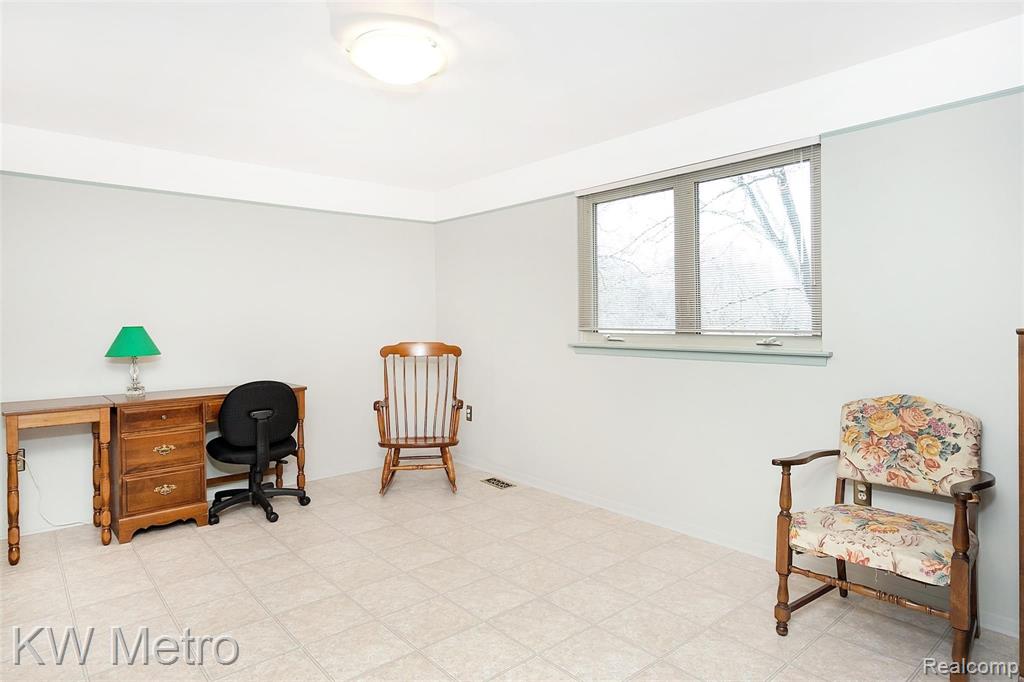 828 Ten Point Drive Rochester Hills, MI 48309 - Photo 22 of 56