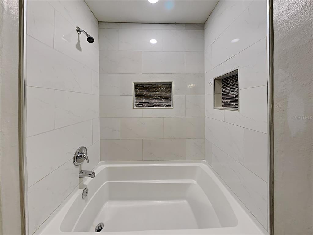 Undisclosed Address Ruskin, FL 33570 - Photo 17 of 23 Gallery Image 17