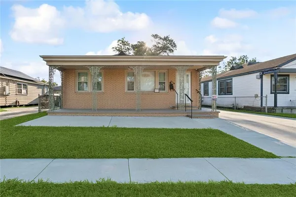 $299,900 | 1706 Williams Boulevard, Kenner, LA 70062