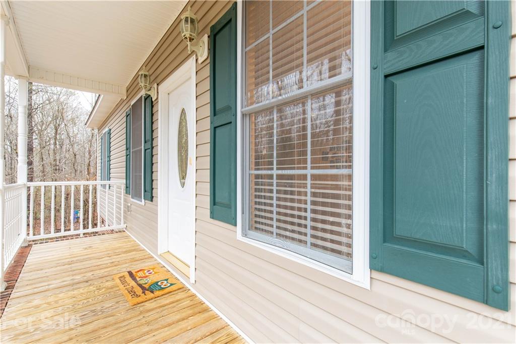 1202 Hermitage Road Lancaster, SC 29720 - Photo 4 of 18 Gallery Image 4
