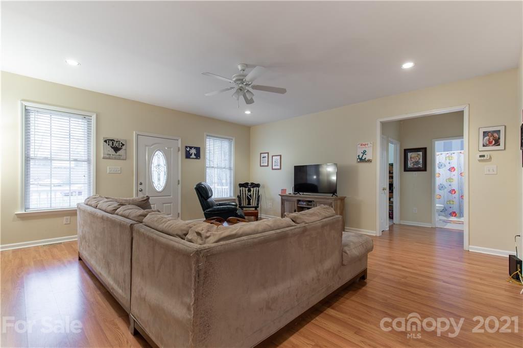 1202 Hermitage Road Lancaster, SC 29720 - Photo 6 of 18 Gallery Image 6