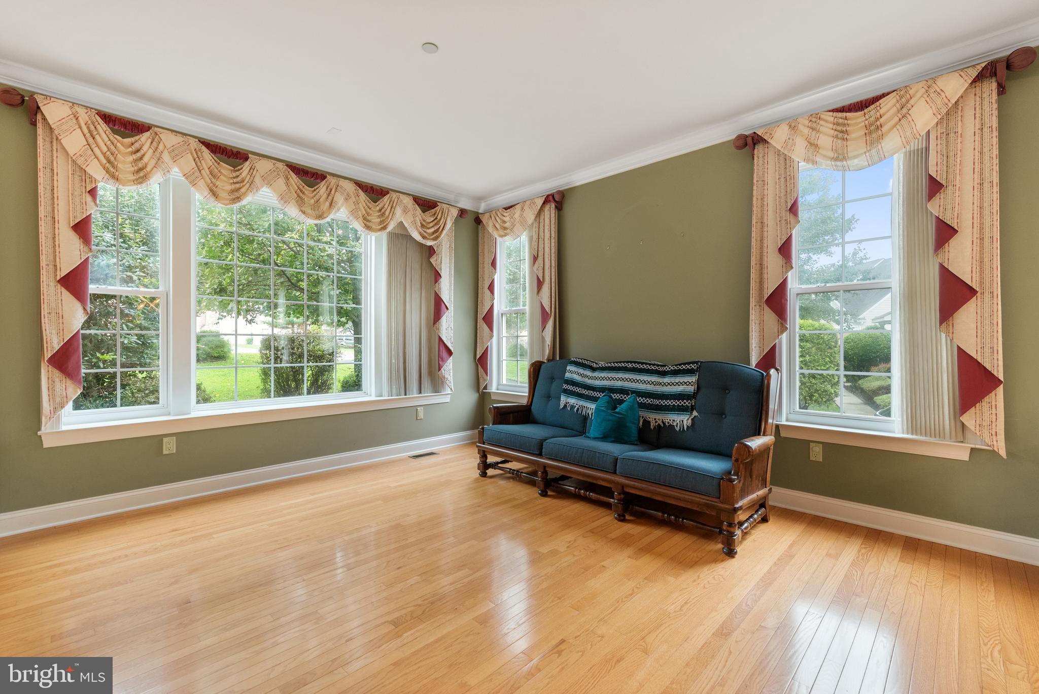 746 Kelli Lane Springfield, PA 19064 - Photo 14 of 35 Formal living room with front yard views