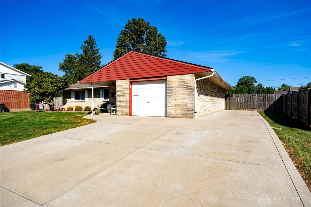 3073 Santa Rosa Drive Kettering, OH 45440 - Photo 32 of 45 Double Wide Driveway with parking next to garage