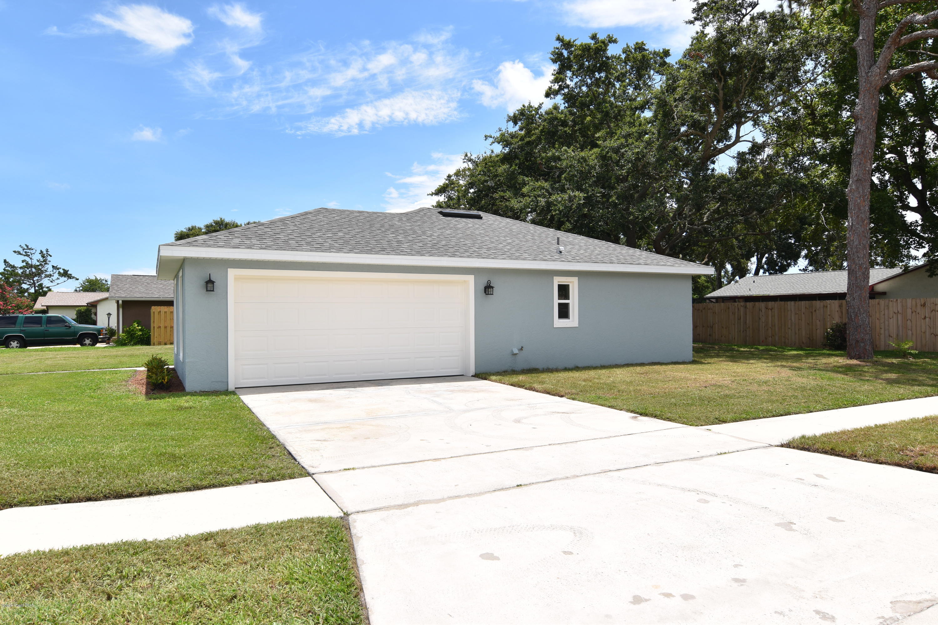 2011 Tallridge Road Melbourne, FL 32935 - Photo 3 of 19 DSC_0005