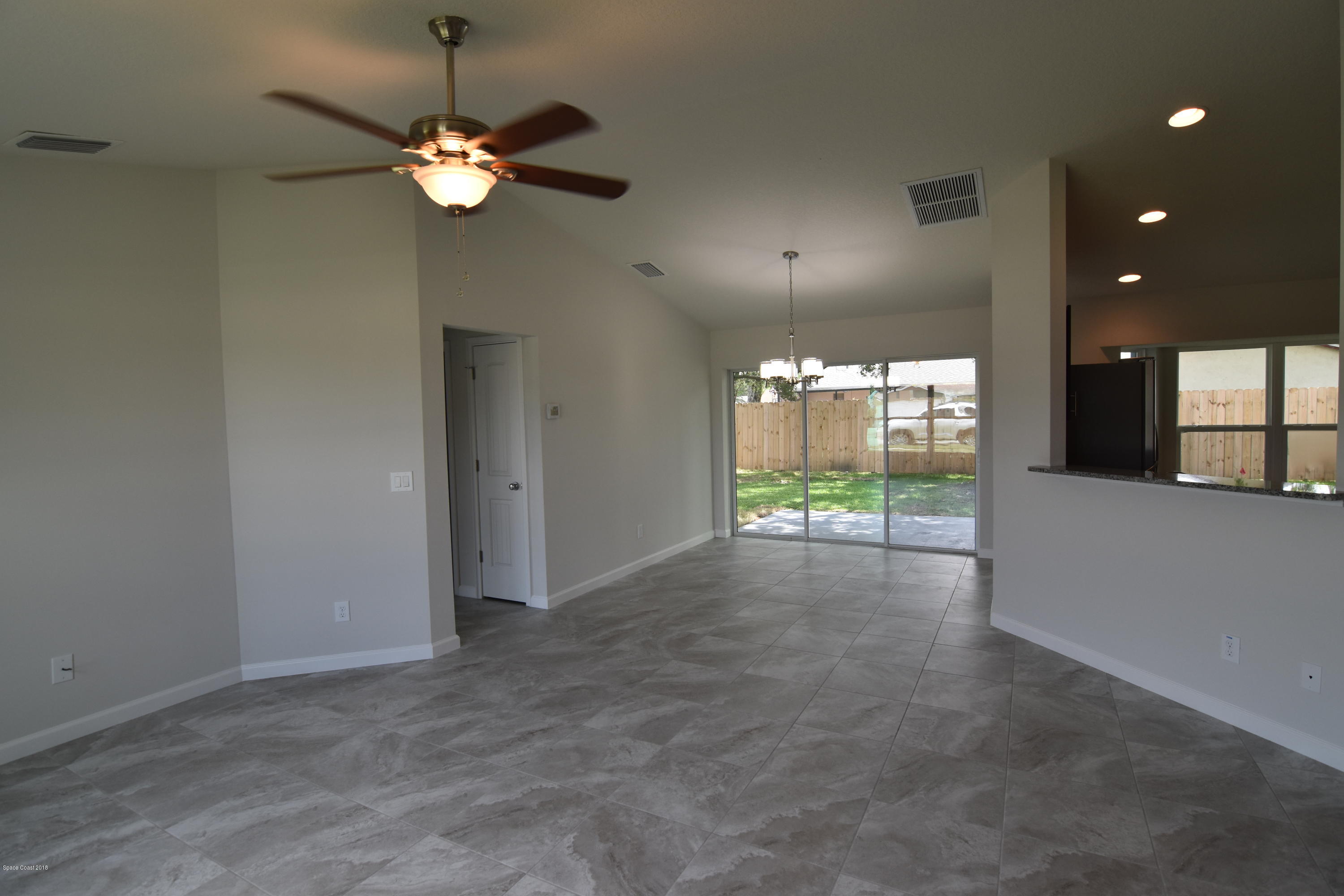 2011 Tallridge Road Melbourne, FL 32935 - Photo 8 of 19 DSC_0008