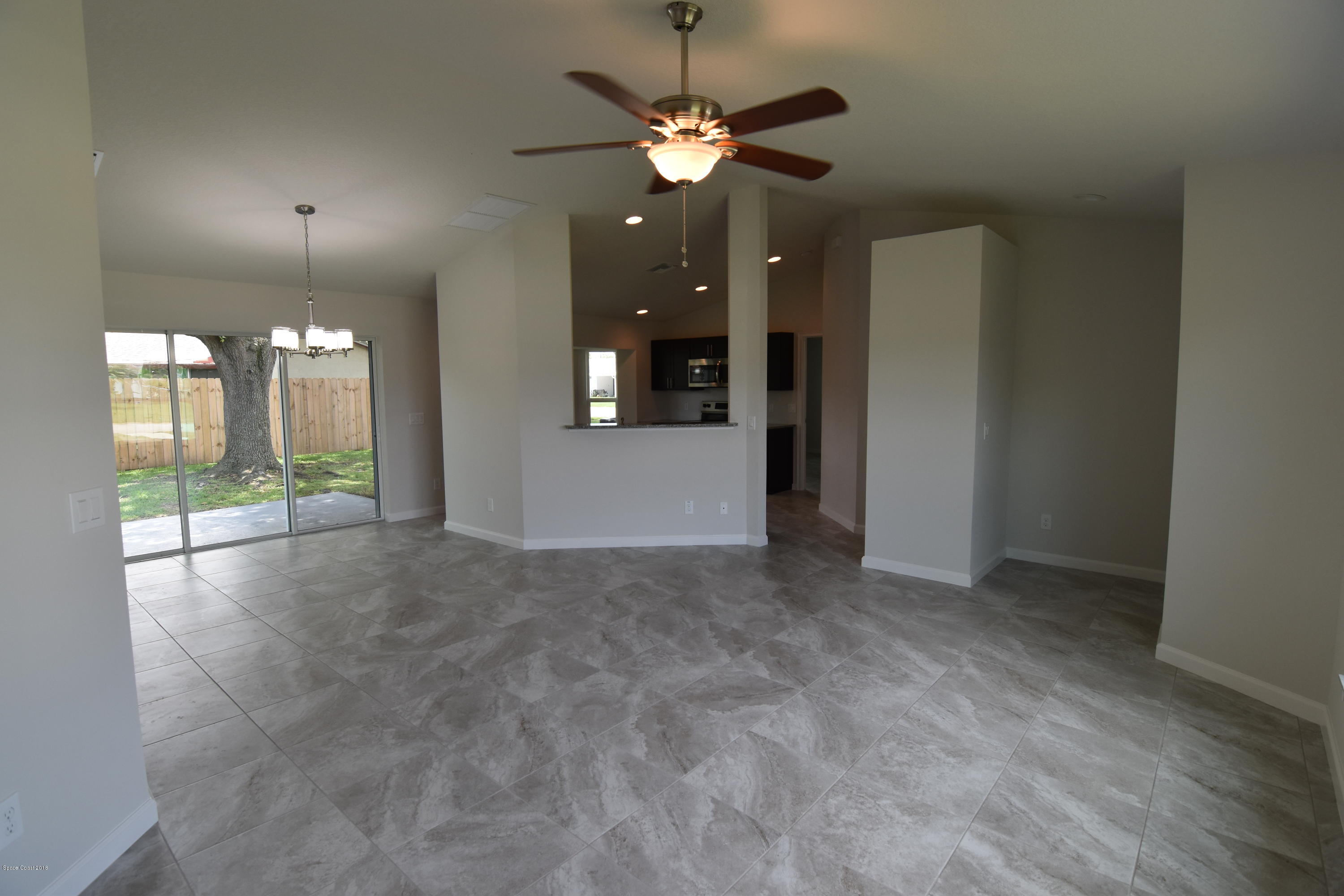 2011 Tallridge Road Melbourne, FL 32935 - Photo 9 of 19 DSC_0011
