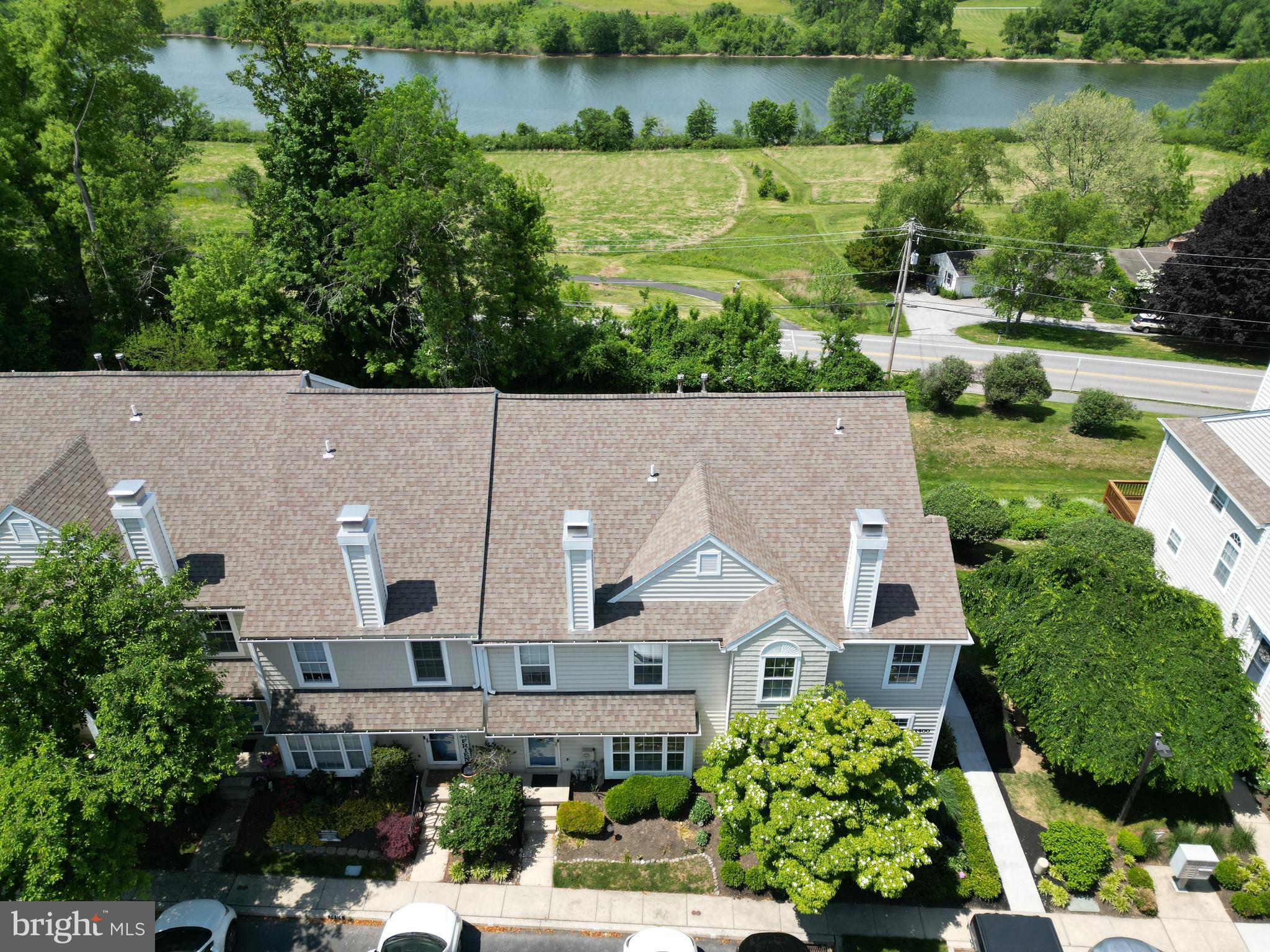 1400 Harbour Ridge Lane Downingtown, PA 19335 - Photo 3 of 36