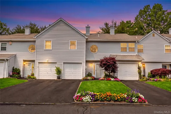 $599,000 | 1406 Sara Circle, Port Jefferson Station, NY 11776