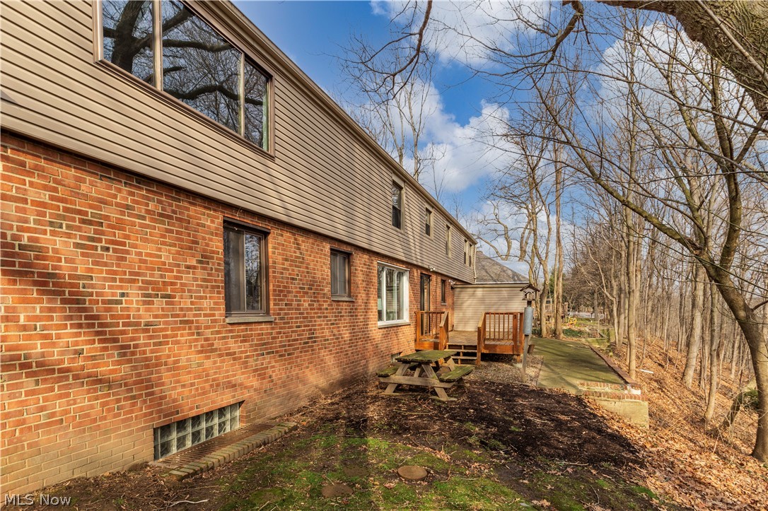 20935 Mastick Road Cleveland, OH 44126 - Photo 31 of 35 Gallery Image 31