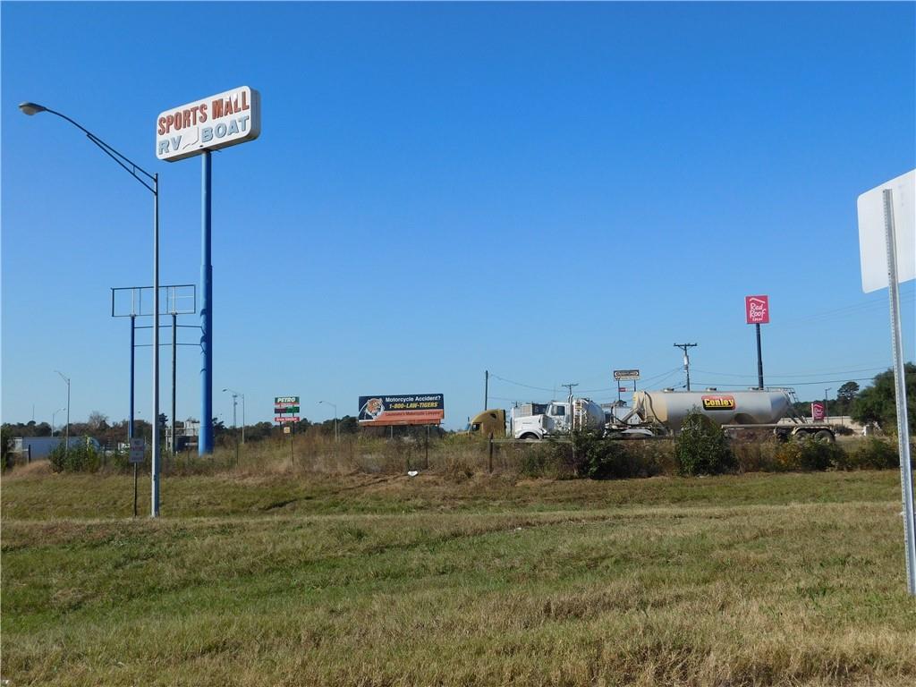 7295 Greenwood Road Shreveport, LA 71119 - Photo 7 of 16