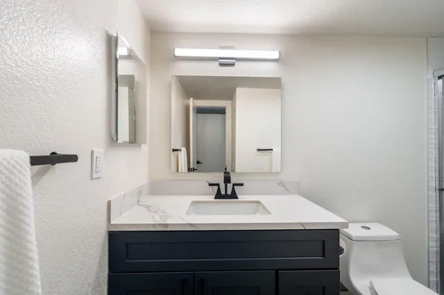 $380,000 | 291 East Mel Avenue, Unit 312, Palm Springs, CA 92262