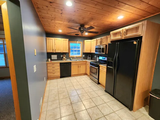 $1,850 | 6039 Morris Lake Road, Mears, MI 49436