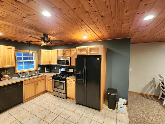 $1,850 | 6039 Morris Lake Road, Mears, MI 49436