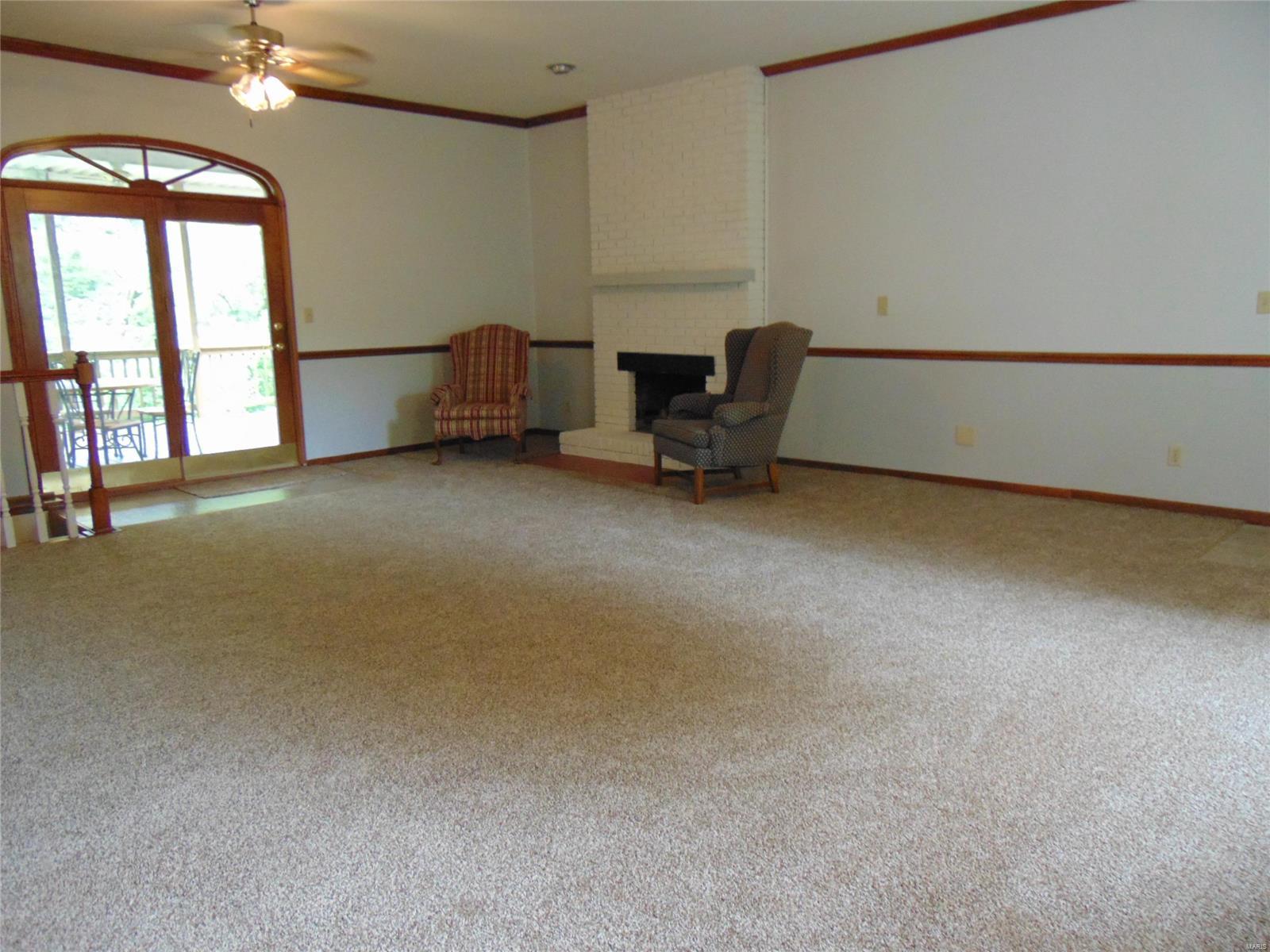 5212 Airport Road Godfrey, IL 62035 - Photo 2 of 76