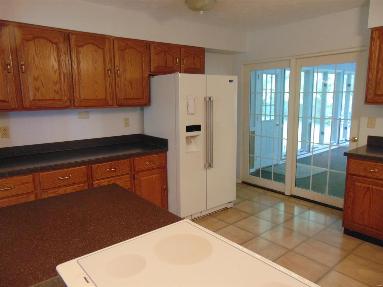 5212 Airport Road Godfrey, IL 62035 - Photo 11 of 76
