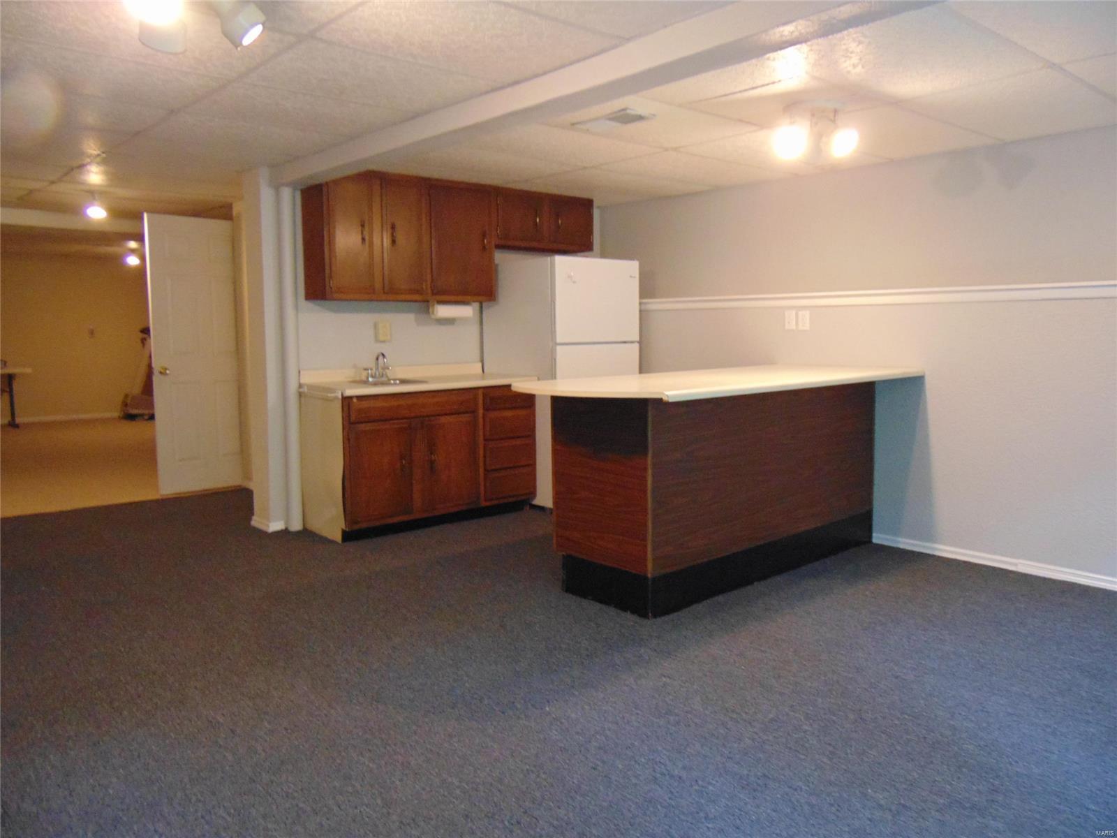5212 Airport Road Godfrey, IL 62035 - Photo 37 of 76