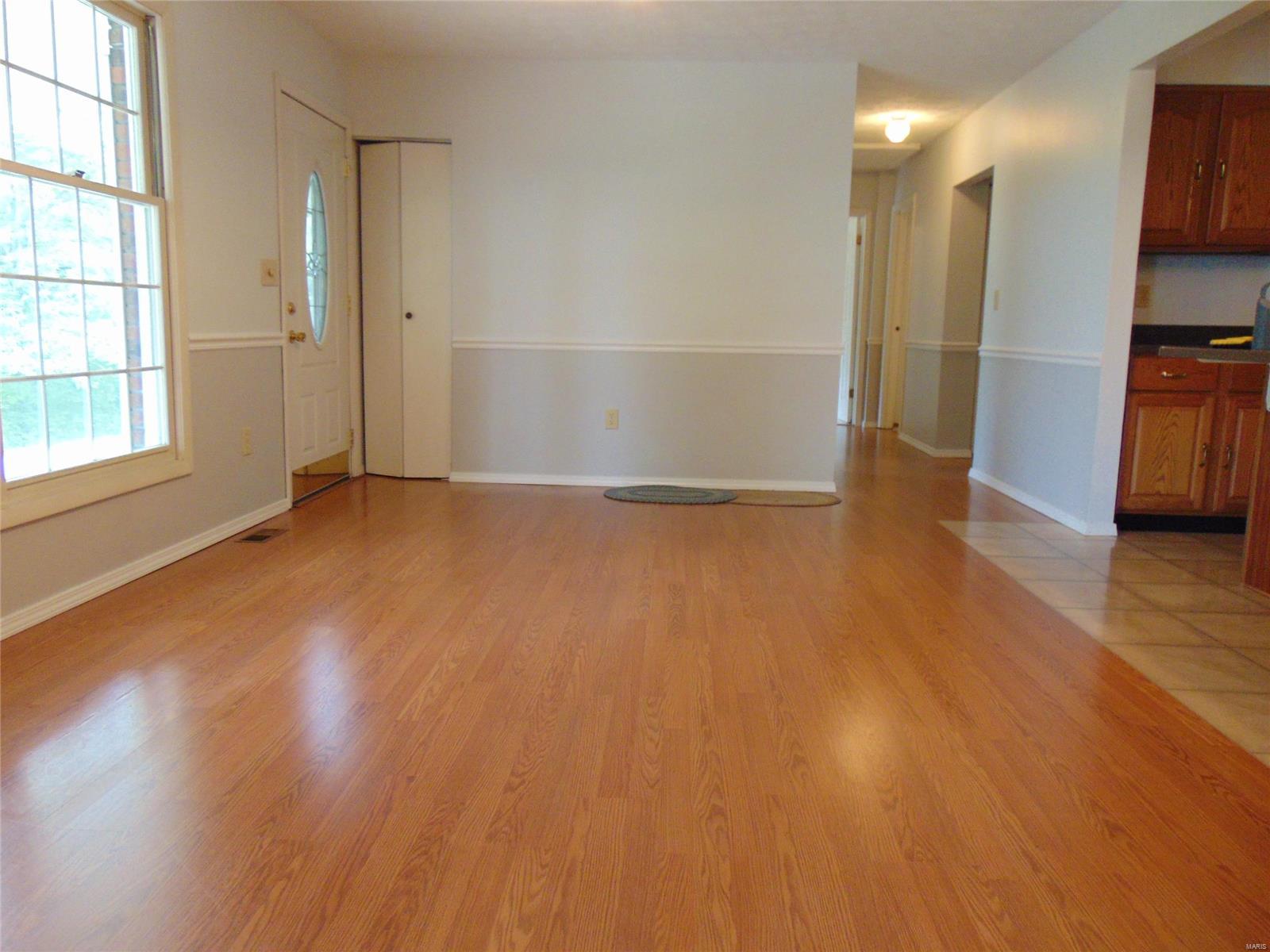 5212 Airport Road Godfrey, IL 62035 - Photo 6 of 76