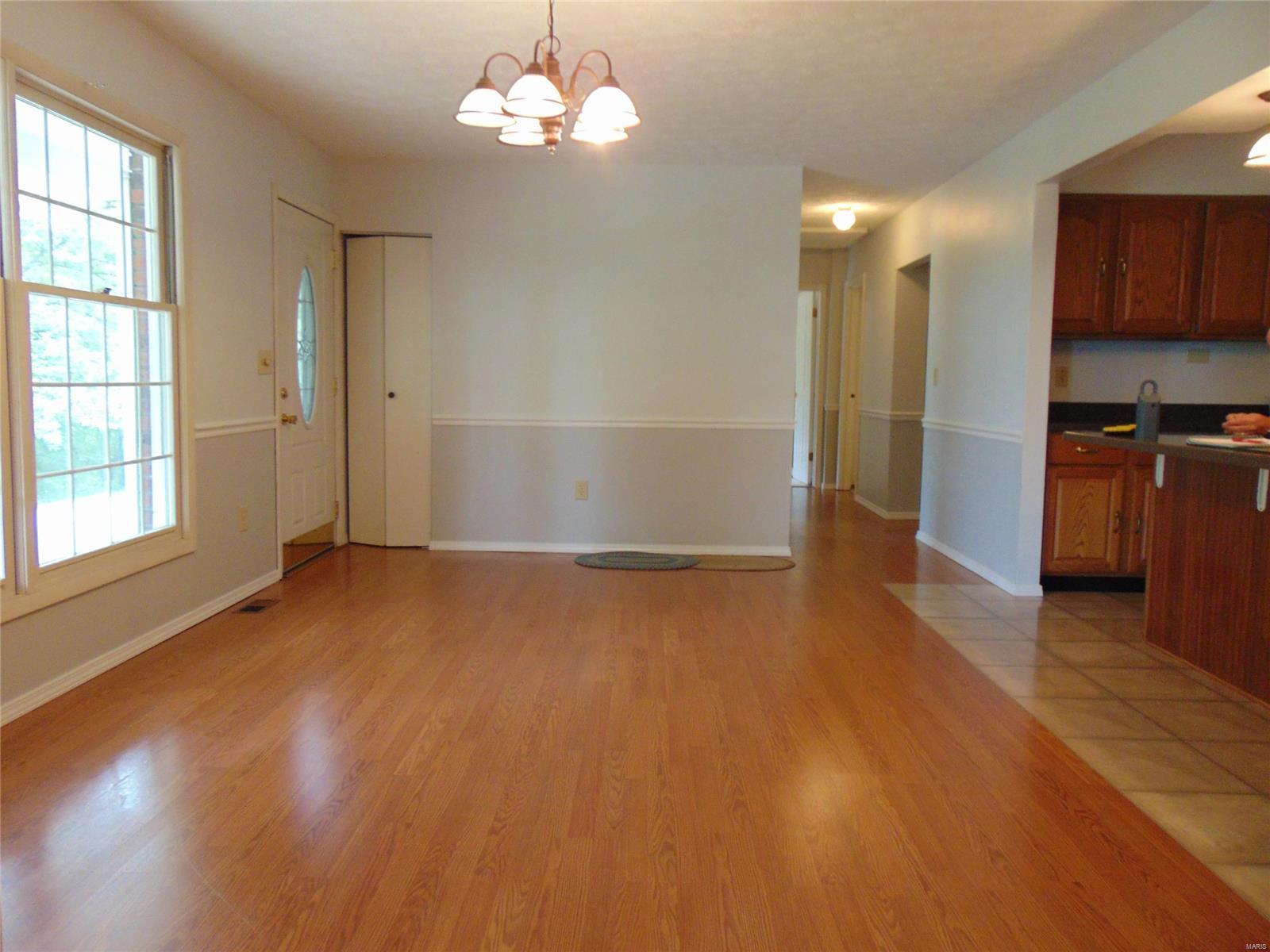 5212 Airport Road Godfrey, IL 62035 - Photo 7 of 76