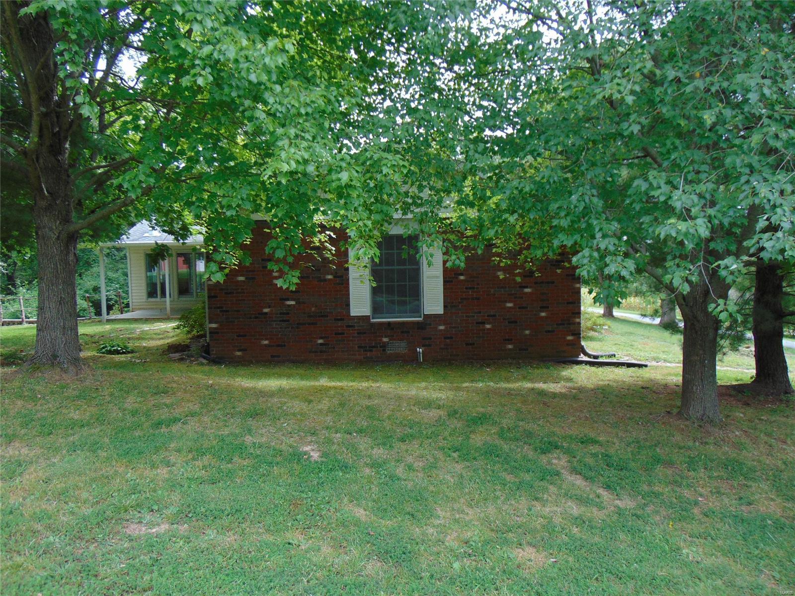 5212 Airport Road Godfrey, IL 62035 - Photo 67 of 76