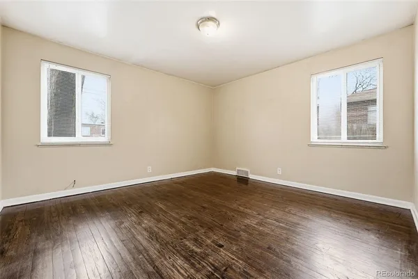 $1,000,000 | 1717 Clinton Street, Aurora, CO 80010