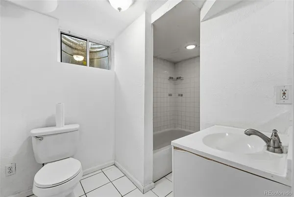 $1,000,000 | 1717 Clinton Street, Aurora, CO 80010