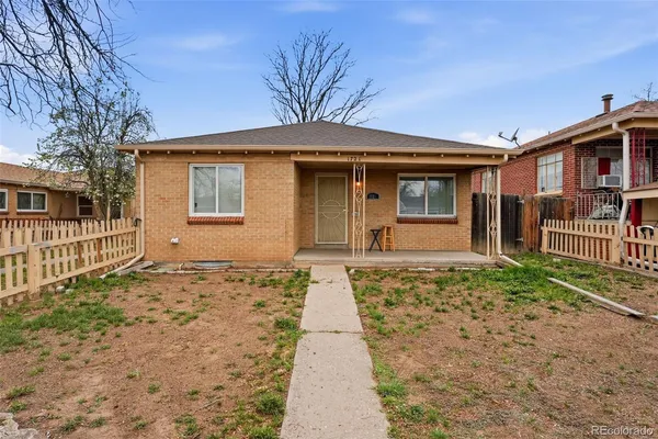 $1,000,000 | 1717 Clinton Street, Aurora, CO 80010