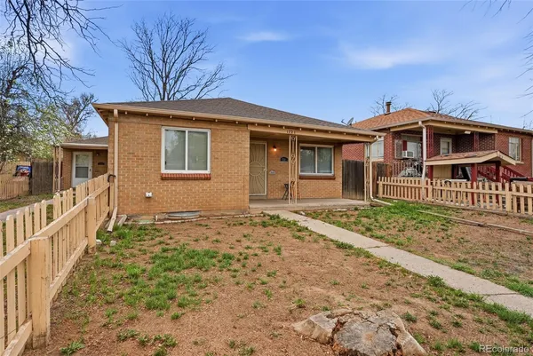 $1,000,000 | 1717 Clinton Street, Aurora, CO 80010