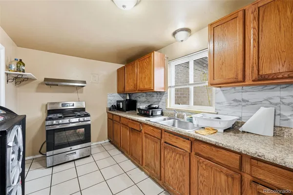 $1,000,000 | 1717 Clinton Street, Aurora, CO 80010