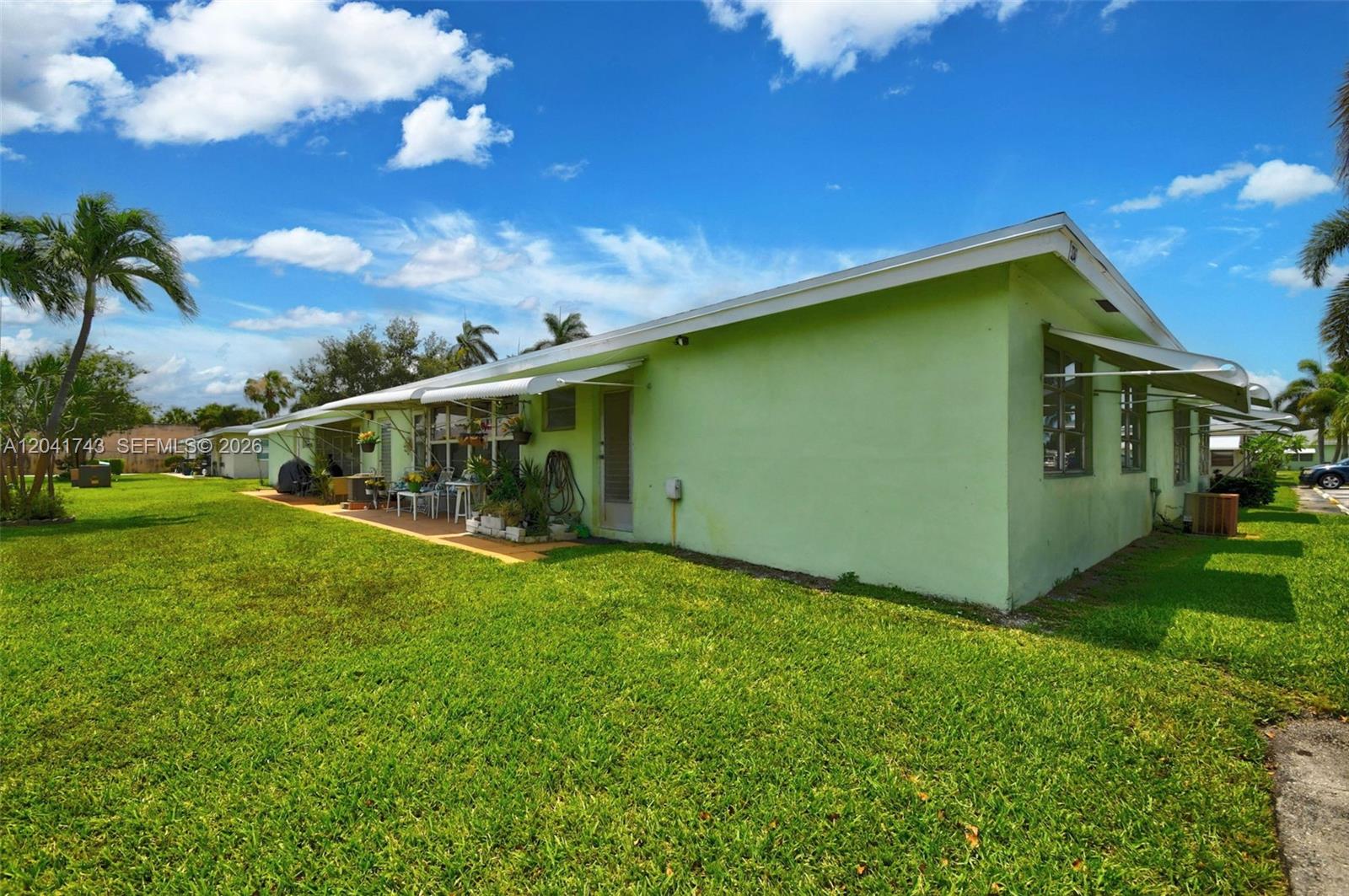 3241 Ridge Hill Road Boynton Beach, FL 33435 - Photo 36 of 46