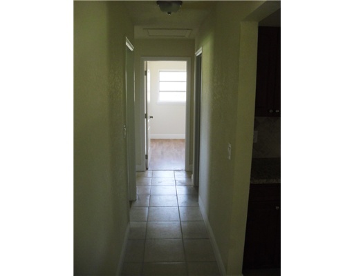 26 Andros Road Palm Springs, FL 33461 - Photo 10 of 25 Additional Photo