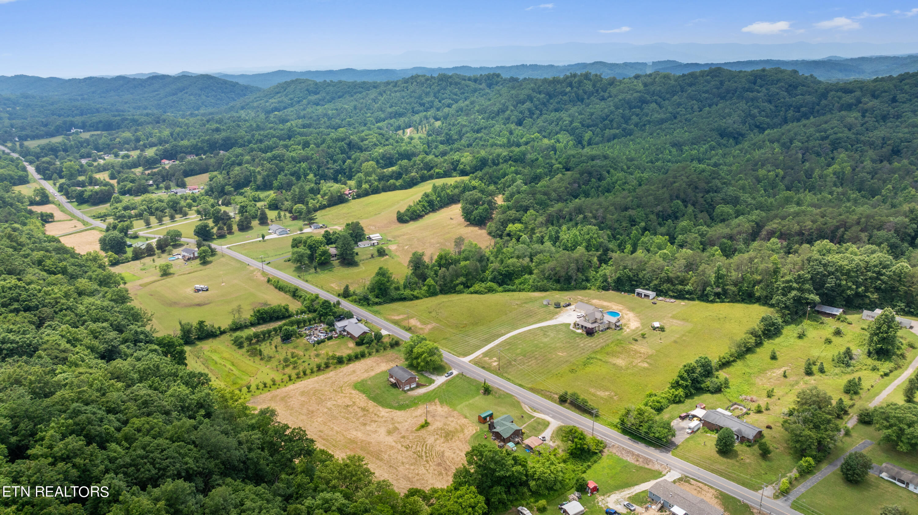 2597 Hinds Creek Road Heiskell, TN 37754 - Photo 27 of 33 DJI_20240617143828_0949_D