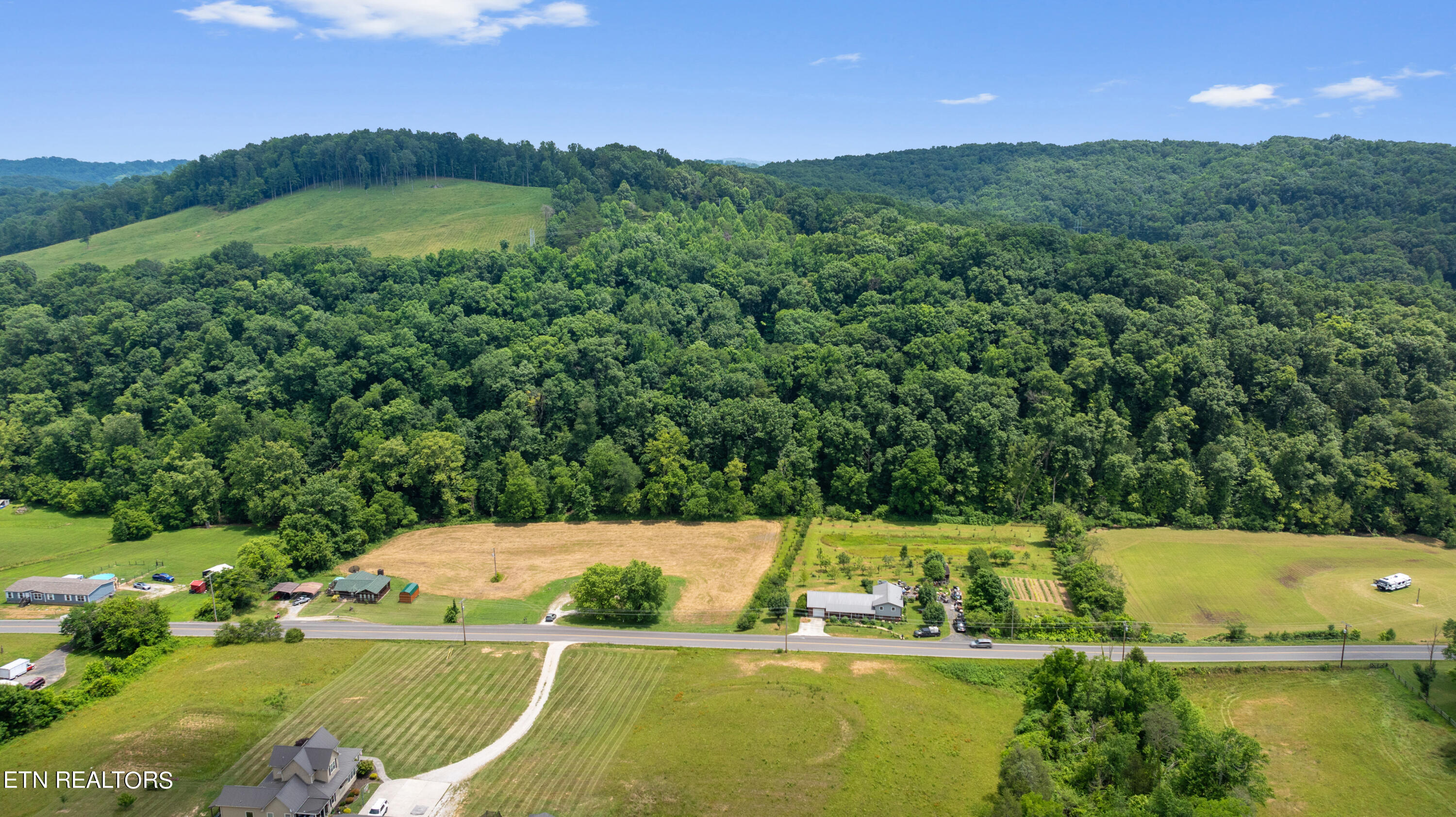 2597 Hinds Creek Road Heiskell, TN 37754 - Photo 29 of 33 DJI_20240617143600_0936_D