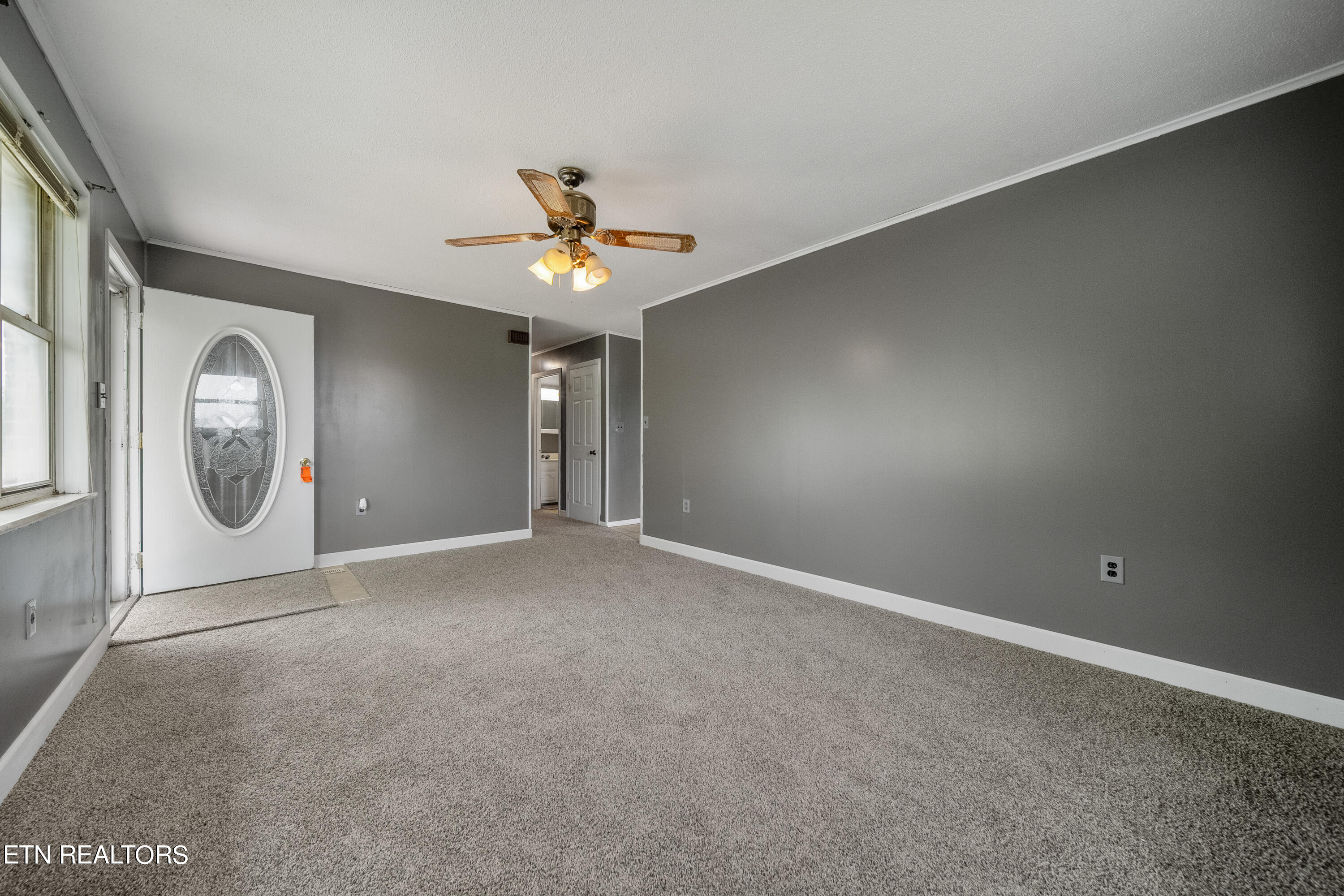 2597 Hinds Creek Road Heiskell, TN 37754 - Photo 5 of 33 DSC03305