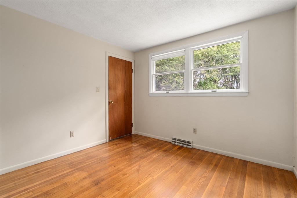 187 Turner Road Holliston, MA 01746 - Photo 11 of 24 Gallery Image 11