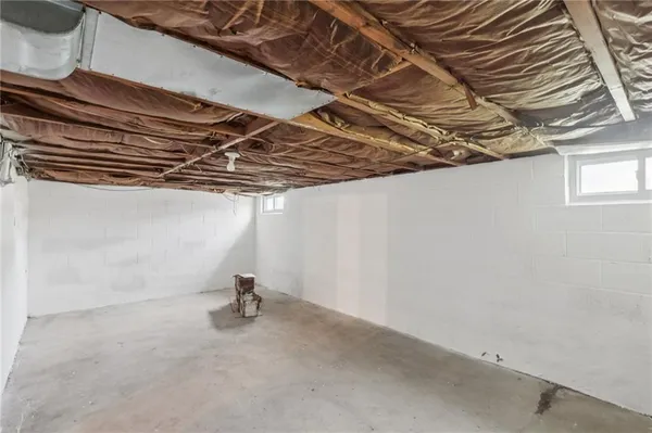 a view of a garage