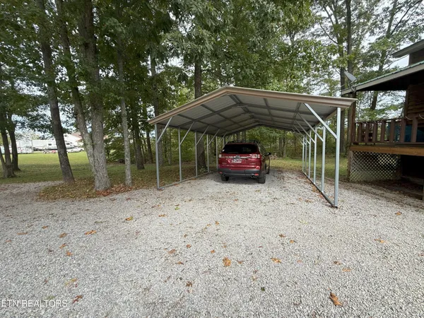 a view of backyard of house