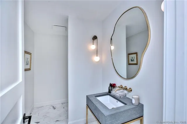 $6,500,000 | 69 Beachside Avenue, Westport, CT 06880