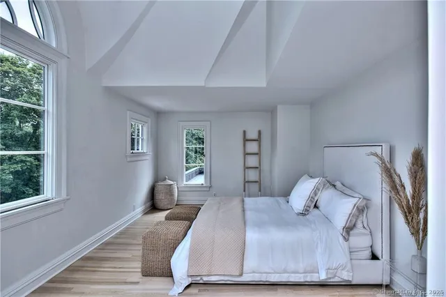 $6,500,000 | 69 Beachside Avenue, Westport, CT 06880